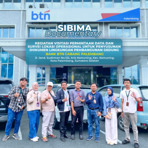 SIBIMA Documentary: Survei Lokasi dan Pengawalan Dokumen Lingkungan Gedung Bank BTN Cabang Palembang Pembangunan dan operasional infrastruktur komersial di pusat kota menuntut perencanaan tata ruang dan pengelolaan lingkungan yang sangat matang. Gedung perkantoran atau perbankan yang beroperasi di jalan protokol memiliki potensi dampak langsung terhadap lingkungan sekitar, mulai dari manajemen limbah domestik, pengelolaan air limpasan (drainase), hingga analisis dampak lalu lintas (Andalalin). Memastikan bahwa seluruh aspek tersebut dikelola sesuai dengan regulasi pemerintah adalah kunci agar operasional bisnis dapat berjalan aman, legal, dan harmonis dengan tata kota. Sebagai wujud komitmen dalam memberikan layanan konsultansi lingkungan yang komprehensif, tim ahli dari Bima Shabartum Group kembali mendokumentasikan kegiatan turun lapangan. Melalui program SIBIMA Documentary, tim kami sukses melaksanakan Kegiatan Visitasi Permintaan Data dan Survei Lokasi Operasional untuk Penyusunan Dokumen Lingkungan Pembangunan Gedung. Kali ini, kegiatan strategis tersebut dilakukan di Bank BTN Cabang Palembang, yang berlokasi di area premium kota, tepatnya di Jl. Jend. Sudirman No. 125, Ario Kemuning, Kec. Kemuning, Kota Palembang, Sumatera Selatan. Krusialnya Survei Lapangan untuk Dokumen Lingkungan Gedung Komersial Dalam dokumentasi tersebut, terlihat tim ahli lingkungan kami berkolaborasi langsung dengan perwakilan manajemen dan pihak terkait di lokasi. Visitasi dan pengambilan data primer di lapangan ini bukanlah sekadar formalitas, melainkan tahapan paling krusial dalam penyusunan dokumen lingkungan (seperti UKL-UPL atau AMDAL gedung). Beberapa aspek vital yang dievaluasi secara langsung meliputi: • Tata Letak dan Pemanfaatan Ruang: Memastikan kesesuaian antara rencana tapak bangunan (site plan) dengan aturan tata ruang kota (KKPR/RTRW), termasuk ketersediaan Ruang Terbuka Hijau (RTH). • Sistem Pengelolaan Limbah: Menginspeksi rencana atau ketersediaan fasilitas Instalasi Pengolahan Air Limbah (IPAL) domestik agar tidak mencemari saluran drainase kota. • Manajemen Lalu Lintas dan Parkir: Mengingat lokasi gedung berada di jalan arteri utama (Jl. Jend. Sudirman), penilaian terhadap kapasitas parkir dan sirkulasi kendaraan masuk-keluar sangat penting untuk mencegah kemacetan. Solusi Kepatuhan Lingkungan Terpadu Keterlibatan Bima Shabartum Group dalam proyek komersial perbankan ini membuktikan fleksibilitas dan kapabilitas jangkauan layanan kami. Tidak hanya menjadi spesialis di sektor pertambangan, kami juga merupakan pakar andal dalam menyusun dokumen lingkungan untuk sektor infrastruktur, properti, dan fasilitas umum di kawasan perkotaan. ________________________________________ Amankan Legalitas Pembangunan dan Operasional Gedung Anda! Menyusun dokumen lingkungan untuk proyek komersial di kawasan padat penduduk membutuhkan ketelitian, analisis data spasial yang akurat, dan pemahaman regulasi daerah yang mendalam. Kegagalan dalam menyusun dokumen ini dapat menghambat penerbitan Persetujuan Bangunan Gedung (PBG) dan perizinan operasional lainnya. Percayakan urusan legalitas dan kepatuhan lingkungan bisnis Anda kepada ahlinya. Bima Shabartum Group hadir sebagai solusi paripurna Anda. Kami adalah Konsultan Tambang dan Lingkungan serta Kontraktor Tambang Terpercaya dan Terbaik di Indonesia. Kami siap mengawal penyusunan dokumen lingkungan (AMDAL, UKL-UPL, SPPL), perizinan teknis, hingga pelaporan periodik operasional Anda. Selain itu, kami juga merupakan penyedia pelatihan private software pertambangan dan pemetaan untuk memperkuat kompetensi tim internal Anda. 📞 Hubungi Kami Sekarang: 🌐 Website: www.bimashabartum.co.id 📧 Email: admin.palembang@bimashabartum.co.id 📱 WhatsApp: +62823-7472-2113