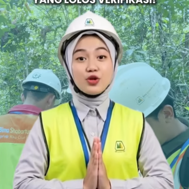 Meta Description: Simak 4 tips penting menyusun laporan lingkungan tahunan RKL-RPL agar lolos verifikasi, bebas sanksi, dan raih PROPER hijau bersama Bima Shabartum Group. Tips Menyusun Laporan Lingkungan Tahunan yang Lolos Verifikasi! Laporan lingkungan tahunan atau pelaksanaan RKL-RPL merupakan "wajah" kepatuhan perusahaan di mata pemerintah. Menyusun laporan secara asal-asalan tentu dapat berisiko mendatangkan sanksi administratif atau membuat rapor PROPER perusahaan Anda jatuh ke peringkat Merah. Agar laporan yang Anda susun komprehensif dan mulus lolos verifikasi instansi berwenang, perhatikan 4 poin inti berikut ini: 1. Konsolidasi Data Sajikan data mentah lapangan, hasil uji laboratorium (SHU), serta neraca pengelolaan limbah B3 secara lengkap disertai dengan bukti visual pendukung yang valid. 2. Analisis Tren Jangan hanya mencantumkan data sesaat. Buatlah grafik fluktuasi parameter lingkungan secara berkala untuk membuktikan konsistensi kinerja pengelolaan perusahaan selama setahun penuh. 3. Kepatuhan Matriks Pastikan seluruh titik lokasi dan frekuensi pemantauan yang dilaporkan sudah sesuai persis dengan komitmen awal yang tercantum di dalam dokumen AMDAL atau UKL-UPL perusahaan. 4. Integrasi Simpel Pastikan seluruh data dan dokumen pelaporan telah terunggah (upload) ke dalam sistem pelaporan elektronik resmi Kementerian LHK dengan tepat waktu dan akurat. Butuh Bantuan Teknis Penyusunan Laporan Agar Bebas Sanksi? Menyusun laporan lingkungan yang valid menuntut ketelitian teknis dan pemahaman regulasi yang mendalam. Jangan pertaruhkan rapor kepatuhan bisnis Anda! Sebagai pusat keunggulan rekayasa tambang dan lingkungan yang berpengalaman, Bima Shabartum Group siap mendampingi seluruh kebutuhan penyusunan pelaporan lingkungan perusahaan Anda secara profesional dan tuntas. 📞 Hubungi Kami Segera untuk Konsultasi Pelaporan Lingkungan & Kepatuhan: 🌐 Website: www.bimashabartum.co.id 📧 Email: admin.palembang@bimashabartum.co.id 📱 WhatsApp: +62823-7472-2113 Ide Prompt Visual Generative AI (AR 4:5) Prompt: "A professional corporate editorial style image showing an environmental compliance expert reviewing a comprehensive annual environmental report (RKL-RPL) on a high-tech desktop with glowing compliance graphs and digital verification stamps. In the background, a modern industrial facility operating sustainably. Professional corporate aesthetic, deep navy blue and emerald green color palette, 8k resolution, photorealistic, ideal for professional business and sustainability reporting."